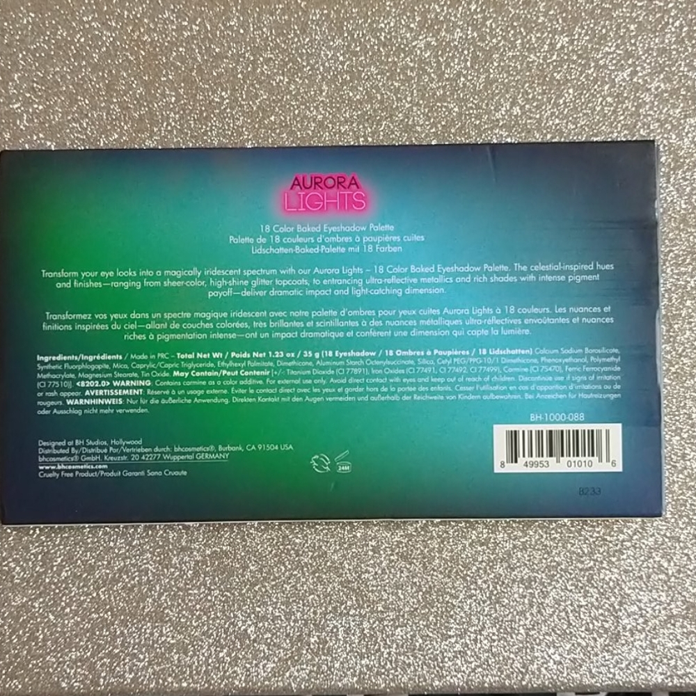 Makeup - Picture 2 of 2